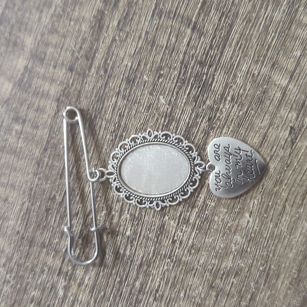 Bridal Bouquet Pin